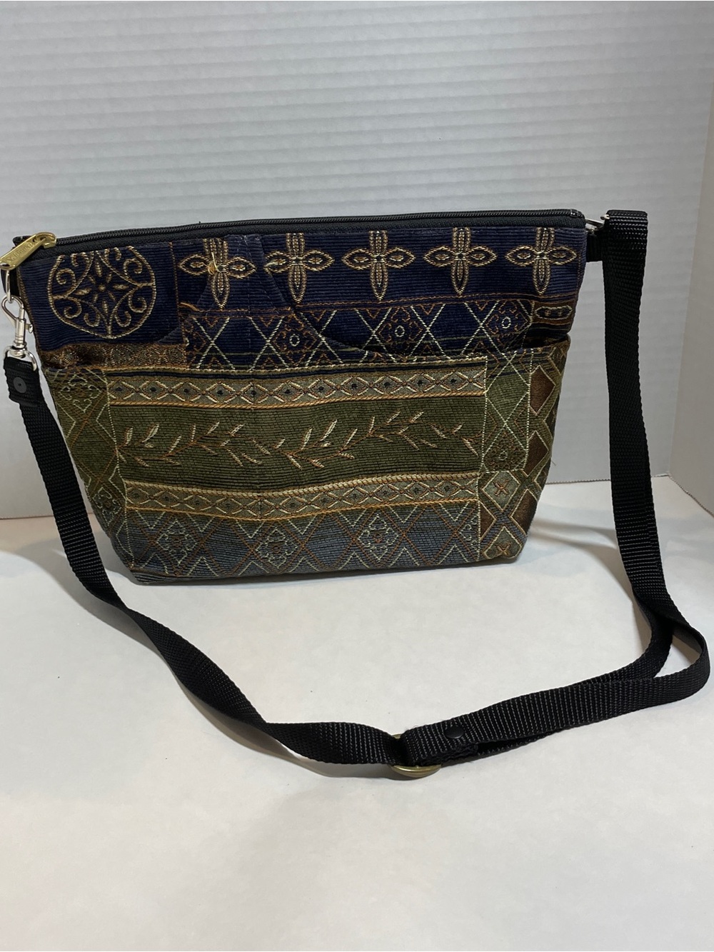Danny K Beverly Hills Tapestry Crossbody/Handbag Artisan Made, Phone Pocket